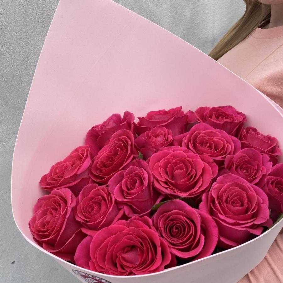 Букеты из розовых роз 70 см (Эквадор) код: 186472