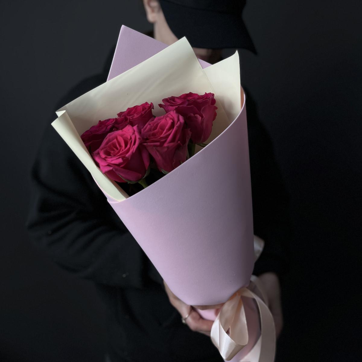 Букеты из розовых роз 40 см (Эквадор) артикул букета  88346