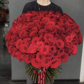 Красные розы 70 см премиум